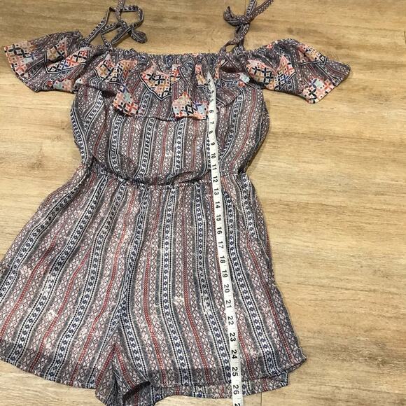 Francesca's Collections Miami Romper - Size Small - Picture 3 of 8